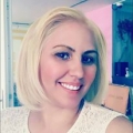je suis une femme simple ouverte a toute discussion je suis une femme simple ouverte a toute discussion