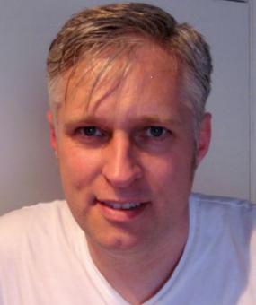 Je suis un homme sympa , qui aimerais rencontrer des personnes ouverte pour discuter en se respectant mutuellement et garder la bonne humeur 