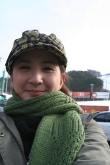 Je suis , réservée , gentil , aimant les choses simples de la vie..
Je me suis inscrite ici dans l but de me faire de nouveaux amis car je suis une femme assez casanière  , et pourquoi pas rencont