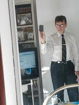 moi je suis un homme franc et direct et j'aime pas les belle parole 