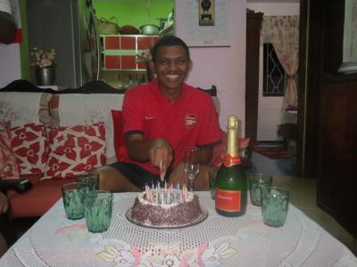 Hi! :)
My name is Jonathan, I'm 23 years old and will finish the university in December. Then I would like to become a teacher in a college. I'm looking for a girl who will accept me as I a