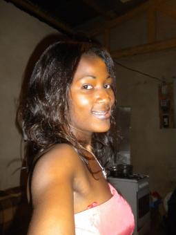 belle simple fidele pour une relation serieuse base sur la confiance et le respect