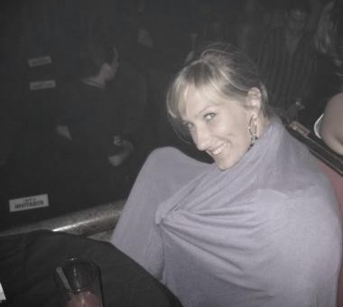 Je dirai que je suis une personne passionnée, sensible, altruiste, rêveuse, généreuse, à fort caractère, naïve, sympathique et enfantine. On dis de moi que je suis drôle, loyale, très gentill