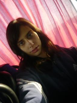 Bonjour j'ai 18 ans j'aime bien les association et je vie avec mon pere