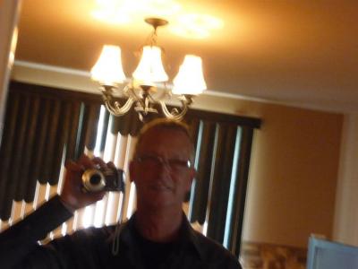 Bonjourje me presente Marc j'ai 58 ans je suis veuf et sans enfant je mesure comme taille 1m 79cm et ma recherche est de trouver une femme quelque soit son âge ces origines sa classe sociale et 