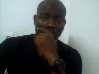 slt moi cest hugue gaetan alors suis ici a la recherche dune femme sincere et aimable et aussi pour me faire des amis . je vous donne l occasion de me decouvrir tchaooooooooooooooo