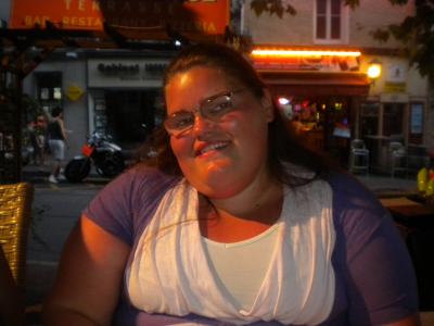 Pas simple de parler de sois...  Je suis une fille dynamique et spontanée qui croque la vie à pleine dents et essaie de s'accepter comme je suis.

Educatrice spécialisée en accompagnement p