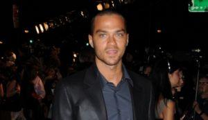 hello,c'est mickael qui vous parle.Je sais pas trop quoi dire donc parler moi si vus voulez me connaître ;)