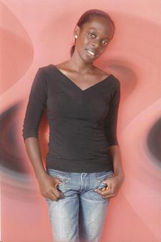 hallo nadege recherche une relation serieuse aboutissement au mariage, aime la vie, aime s'entourer des gens serieux.