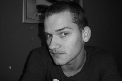 bonjour a tous,je cherche amitié voir plus si affinité,pas de mec et je ne cherche pas de planQ.