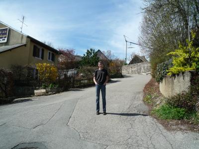 jeune homme de 24 ans ,qui chercher femme pour discutions et plus si affinités , je sort d'une relation de 7 ans ....