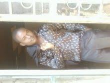 salut je suis un jeune homme simple sympas  serieux  calme je suis a la recherche d une ame soeur de 18 ans a 26ans celle qui aime bien les black aventurieres s abstenir stp 