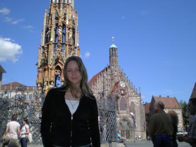 Einzelne, ehrlich, freundlich, liebevolle, fürsorgliche, offene aufgeschlossen und aufrichtige Frau ich. Ich bin respektvoll Gläubigen und Gott Gottesfürchtigen Frau. Ich mag, im Gegenzug ein ehrli