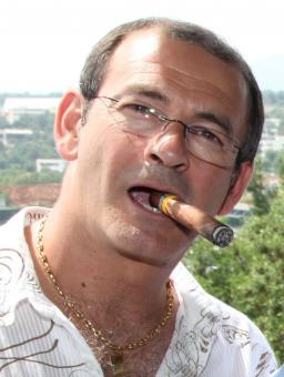 Bonjour je suis jean-marie veuf dépuis 5ans.UN homme cool,sympas je recherche une femme comme moi pour un voyage sans retour...A TRES BIENTOT