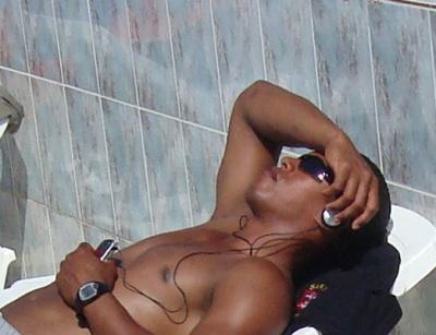 salut,je cherche des amis