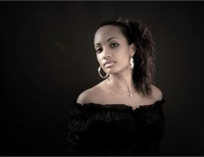 jeune femme africaine cherche relation sincère et sérieuse pour refaire ma vie cas vie la solitude